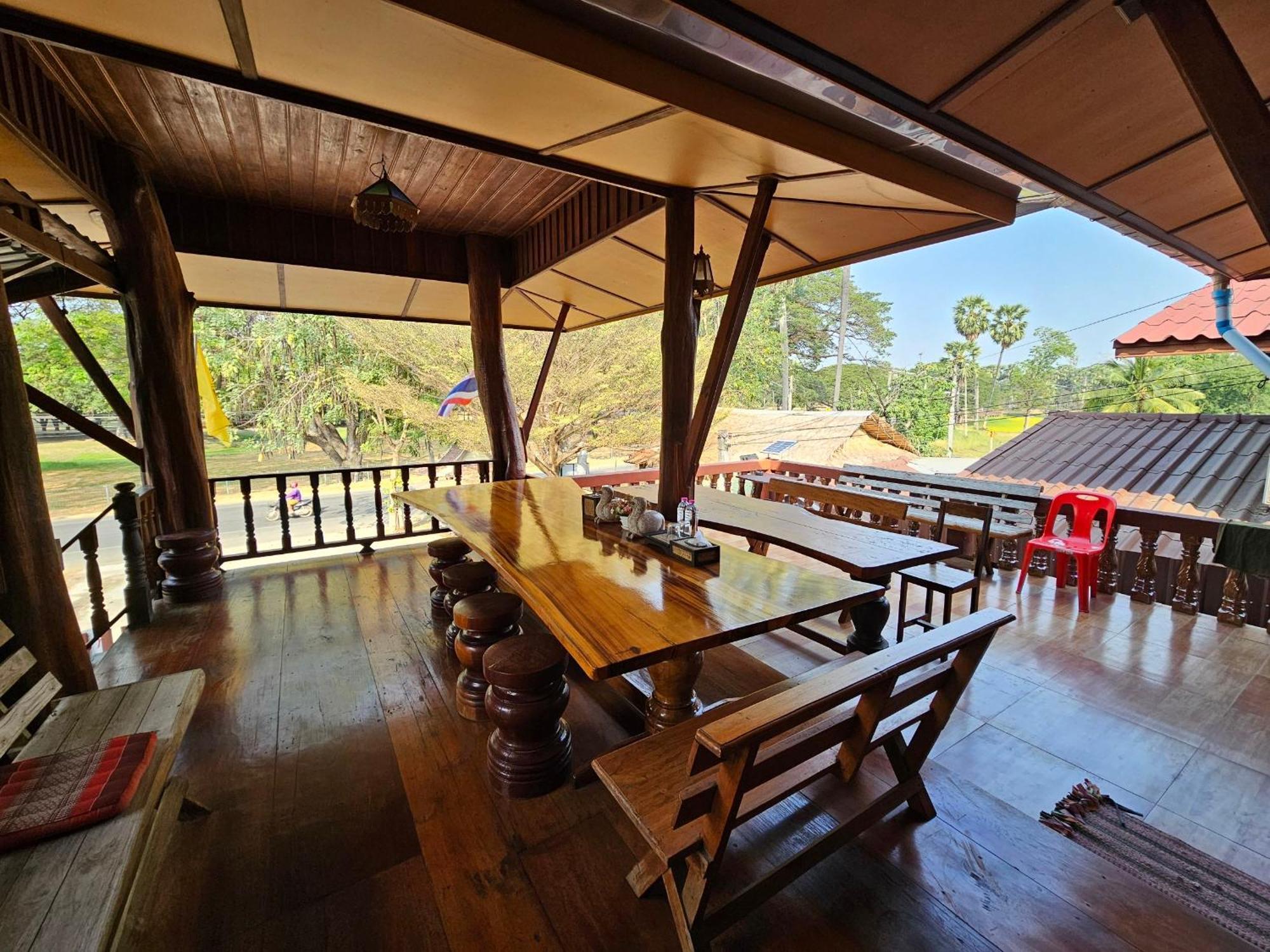 บ้านเรือนไทยมะลิเมืองเก่า Sukhothai Buitenkant foto